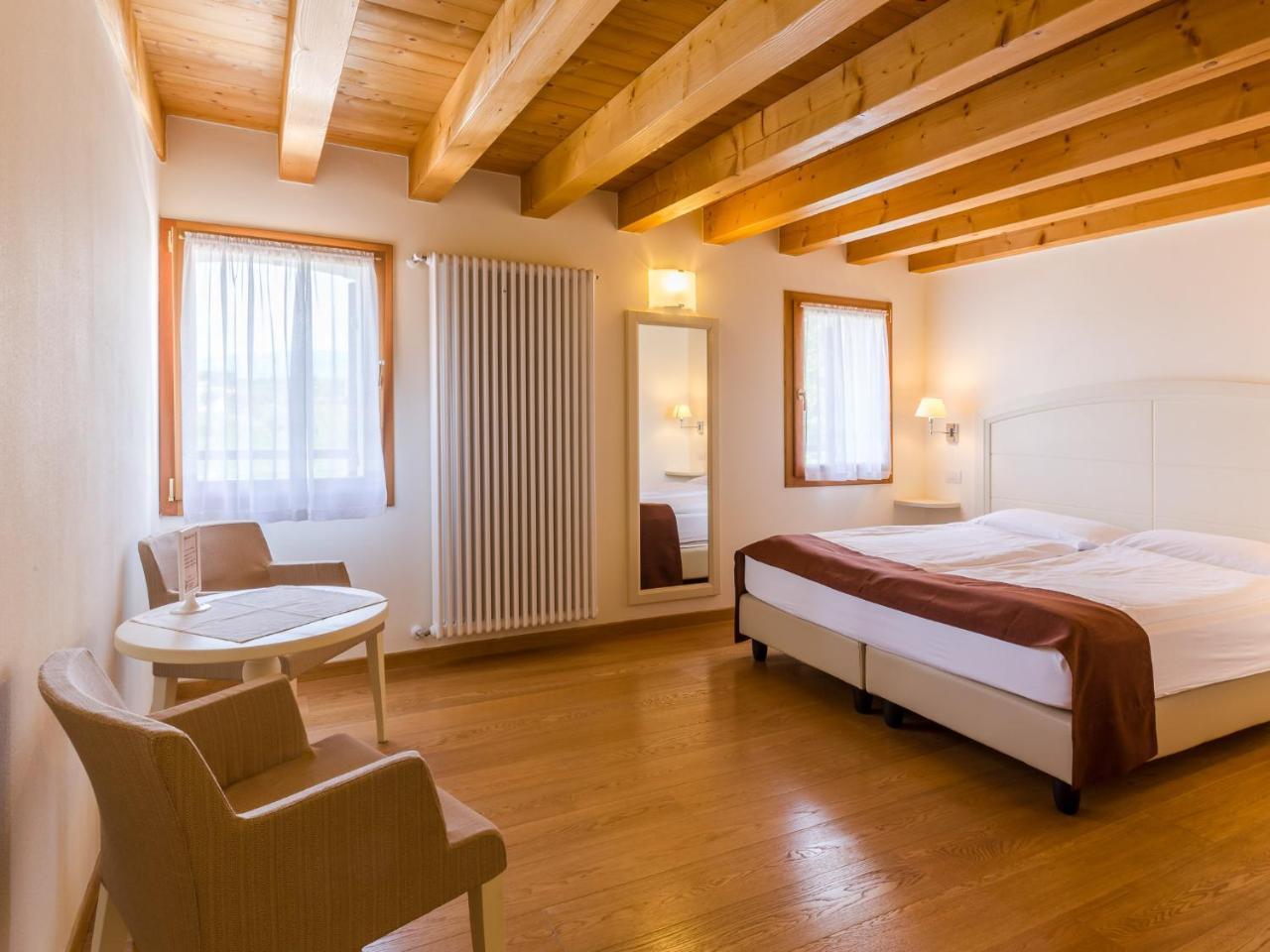 Tenuta Sant'Eufemia San Pietro Di Feletto Bagian luar foto